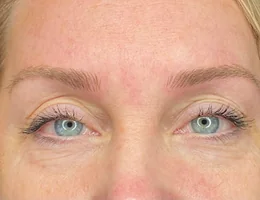 Jennifer Bricknell Microblading