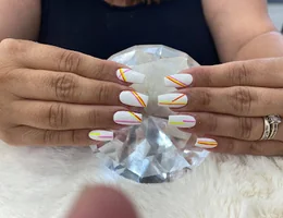 Deluxe Nails