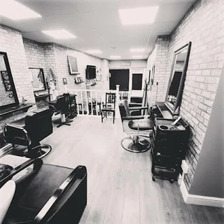 Photo Carly's Barbershop