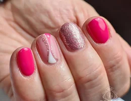 B:unique Nails