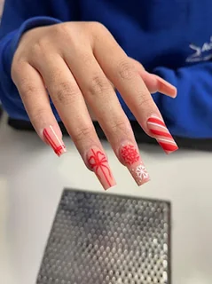 Photo Saigon Nails ( Nail Salon Shop )