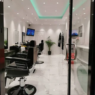 Photo Dlux Beauty Empire Salon Hackney