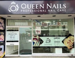 Queen Nails