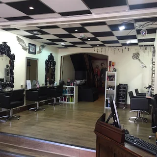 Photo Farah Naz Hairdressing