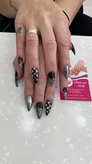 Photo Princess Nails