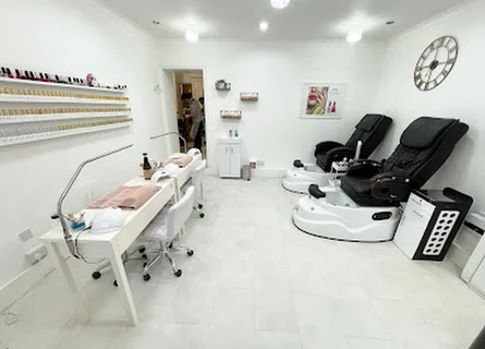 Photo The Cut Studio ( Hair & Nail Salon )