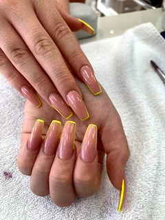 Photo Broxbourne nails