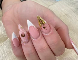 Glamour Nails