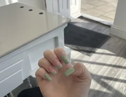 DLUX NAILS