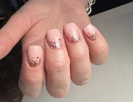 Jen Louise Nails & Beauty