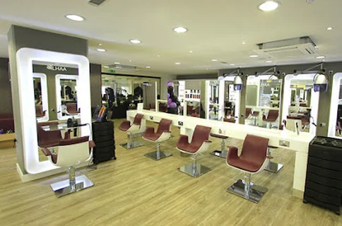 Photo Learning Curve Group Hair & Beauty Academy Camden