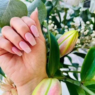 Photo Pure Essentials Nails