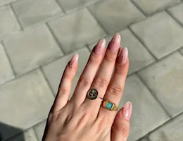 DLUX NAILS