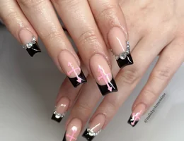 Nails by Clémentine