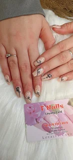 Photo T Nails