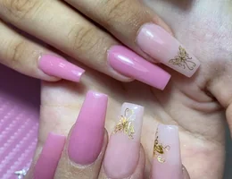 Queen Nails