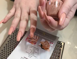 Lux Nails and Beauty