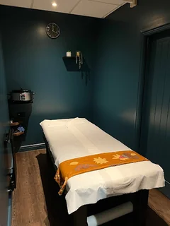 Photo Spa Life & Massage - Banstead