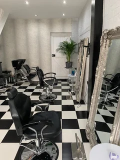 Photo Pin Ups Hair & Beauty Salon "Isle Of Wight"