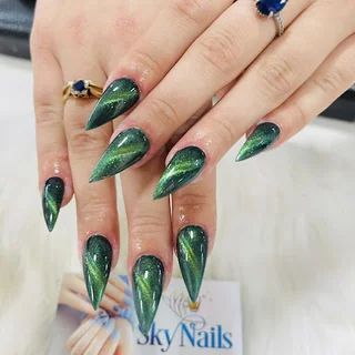 Photo Sky Nails Hereford