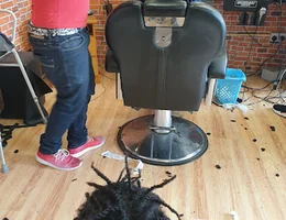 Sam's Unisex Salon