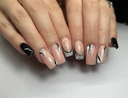 Dakota Lillies Nails and Beauty