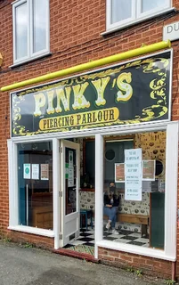 Photo Pinky's Piercing Parlour