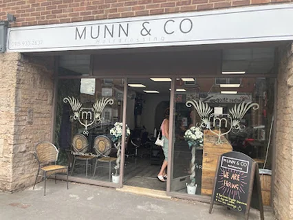 Photo M U N N & C O Hairdressing