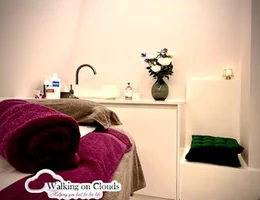 Walking on Clouds | Hampstead | Massage & Physiotherapy