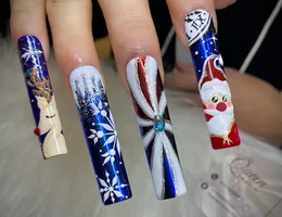 Queen Nails