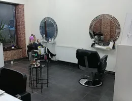 Lavish Me Salon