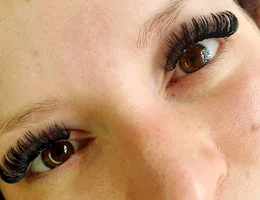 Glamour eyelash exeter