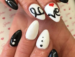 Boo Chic Nails & Beauty