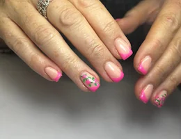 Dakota Lillies Nails and Beauty