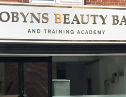 Robyn's Beauty Bar