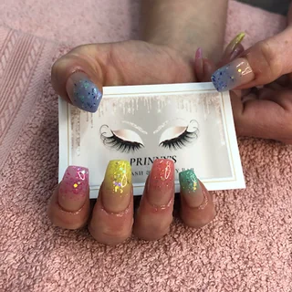 Photo PRINNY’S - Eyelash,Nails & Beauty Bar