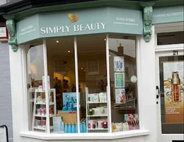 Simply Beauty - Clarins Beauty Salon