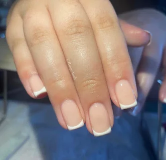 Photo Wavy Nails