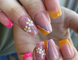 Danni's Nails Beauty & Training