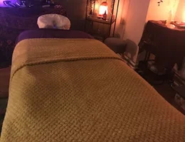 Holistic Glow Massage