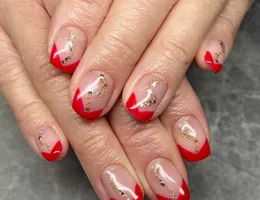 Magnifique Nails & Beauty