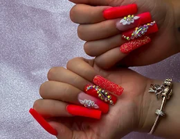 Havva's Nails