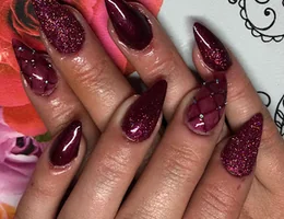 Savage Nails and Beauty