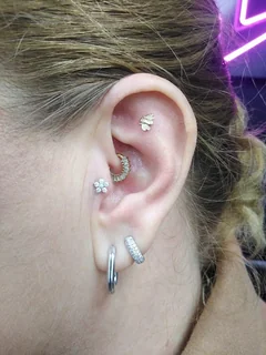 Photo Metal Morphosis Piercing