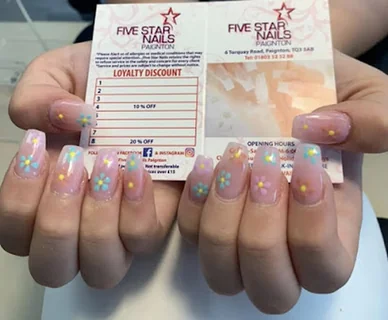 Photo Five Star Nails