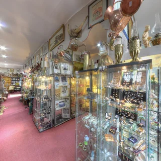 Photo Wadebridge Antique Centre