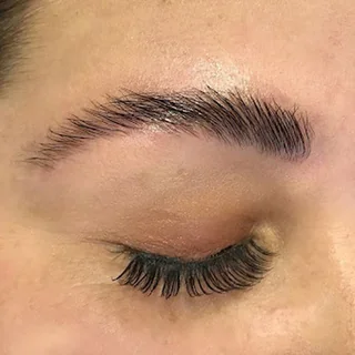 Photo Chic Brows and Lashes