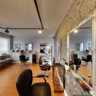 Photo Deborah Williams Hairdressing Salon