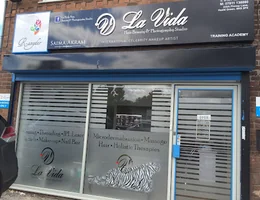 La Vida Hair Beauty & Photography Studio