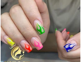 Nails 2U